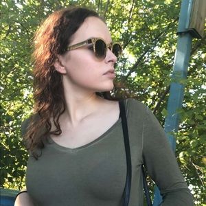 Meet your Posher, Leah